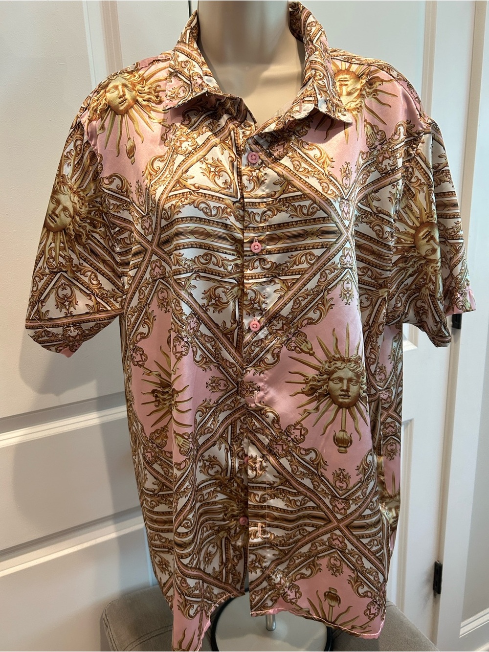 Baroque Gold Men's Short Sleeve Pink Baroque Print Shirt size XL GUC